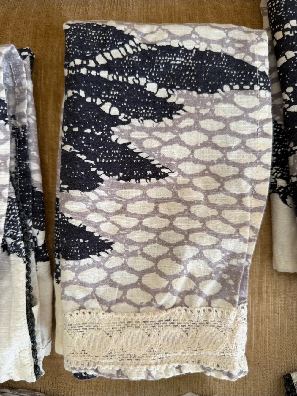 Anthropologie Black and Cream Lace-Print Napkin Set with crochet edges 12 cotton